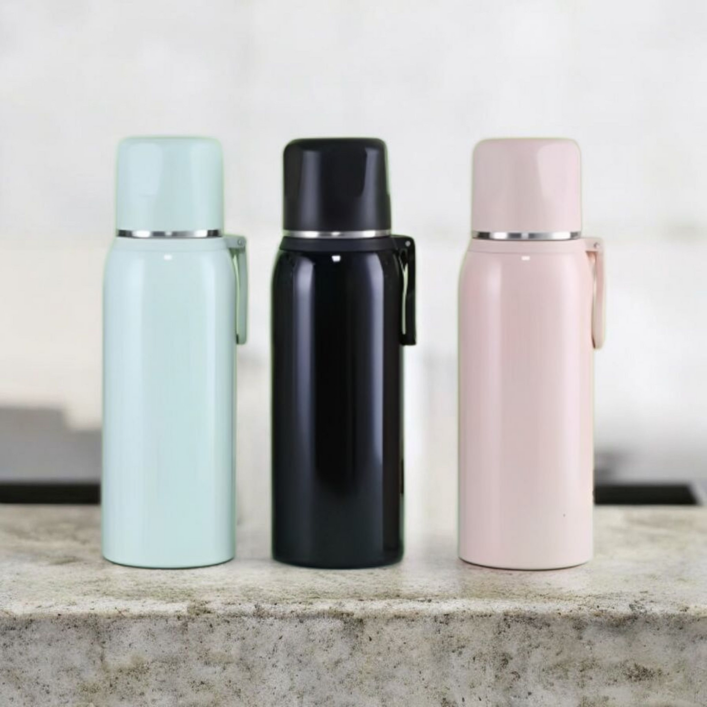 680ml Insulated Vacuum Water Bottle