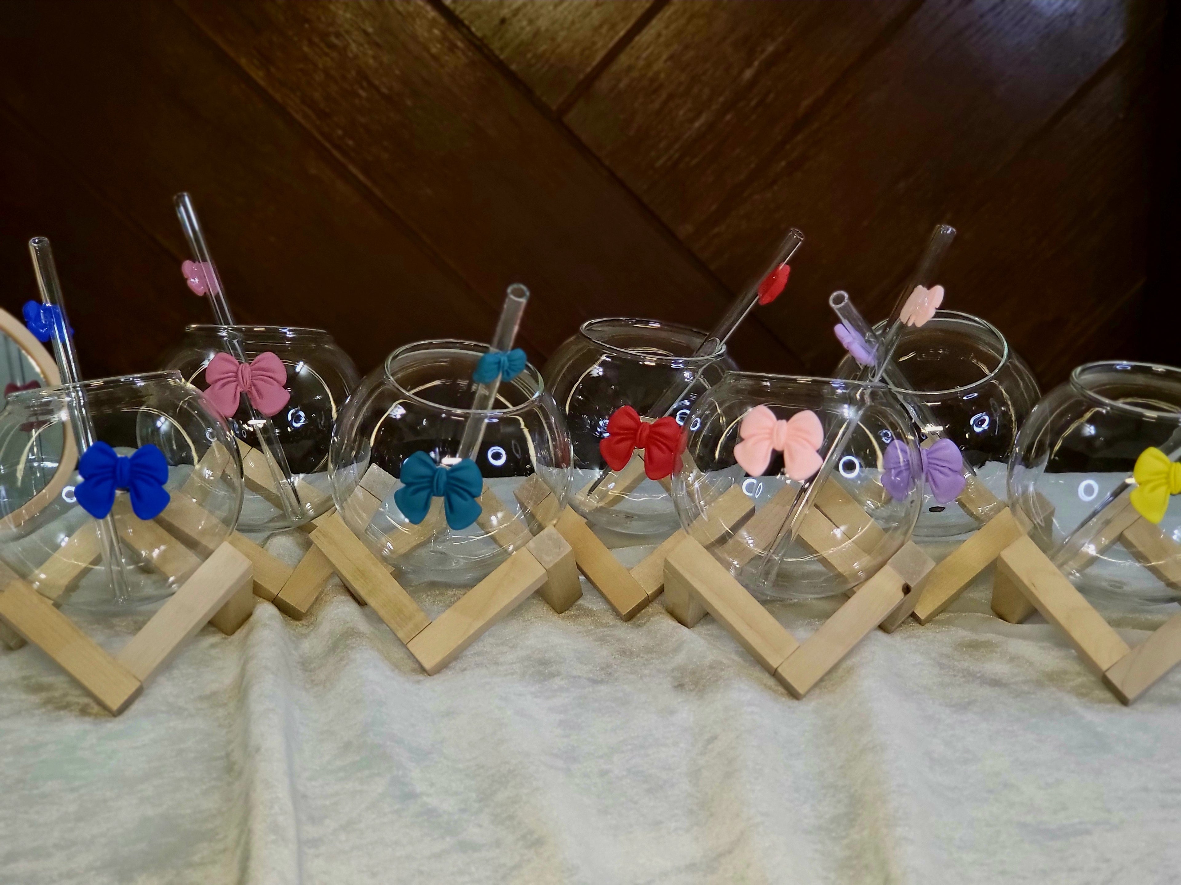 Round Glass Sipper with Bow - Includes Glass Straw and Wooden Stand.