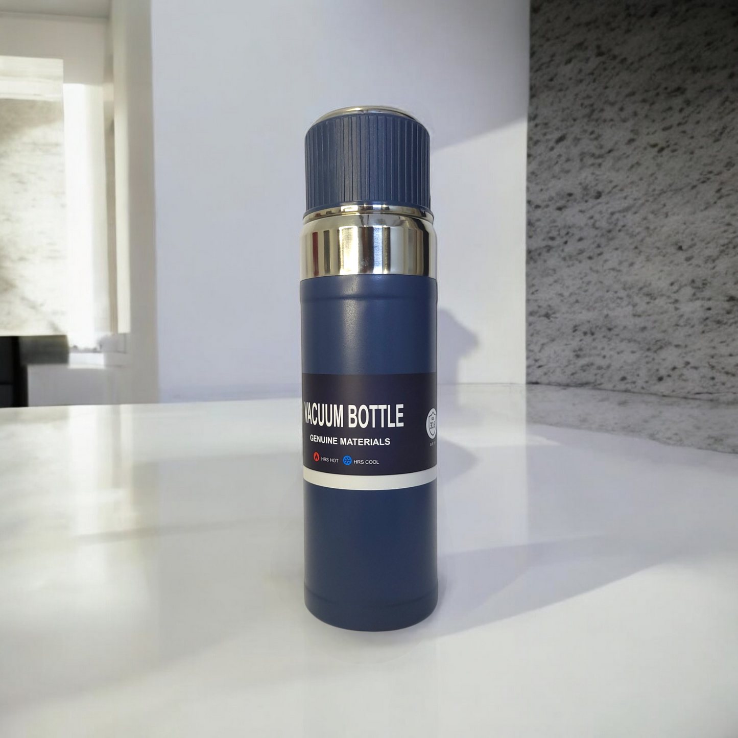 Vacuum flask, stainless steel bottle.